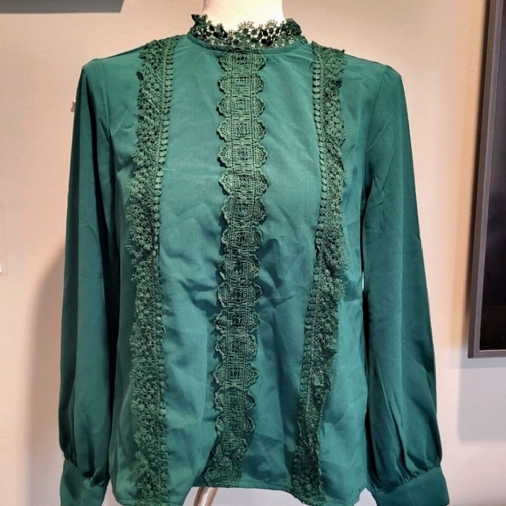 Gorgeous Evergreen Lace Top/Blouse
